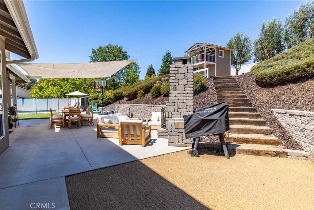 1307 Crown Way