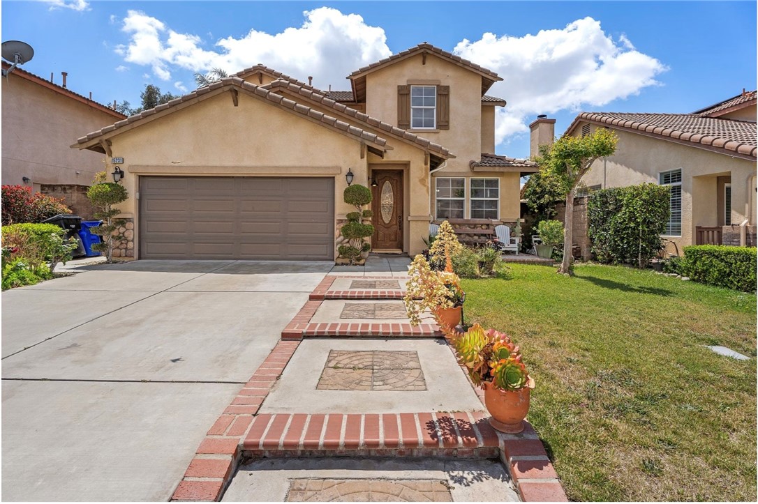 Detail Gallery Image 1 of 45 For 15231 Blackthorne Dr, Fontana,  CA 92336 - 4 Beds | 3 Baths
