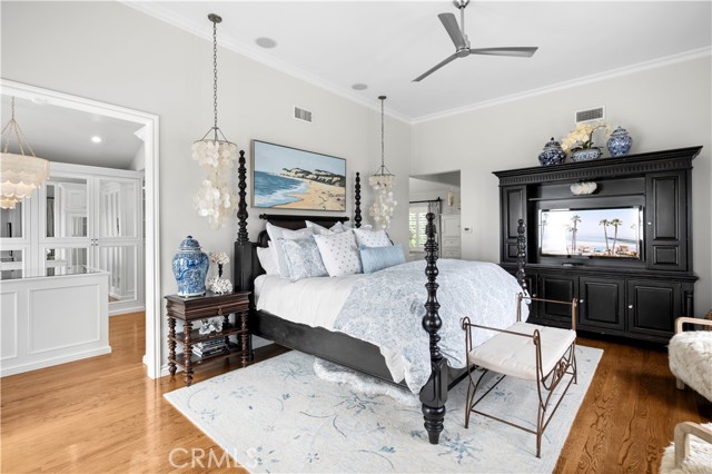844 Temple Hills Drive, Laguna Beach CA: https://media.crmls.org/medias/87d7e1d1-f156-4a5f-b111-15fa9bad1562.jpg