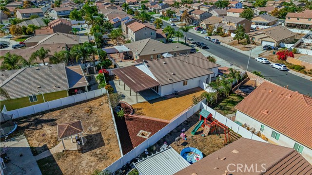 Detail Gallery Image 16 of 42 For 329 Sparkler, Perris,  CA 92571 - 4 Beds | 2 Baths