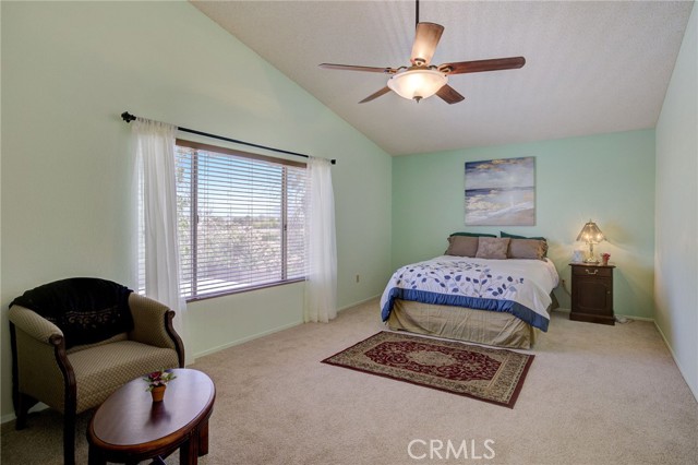 Detail Gallery Image 15 of 29 For 39726 Dover Dr, Palmdale,  CA 93551 - 3 Beds | 2/1 Baths