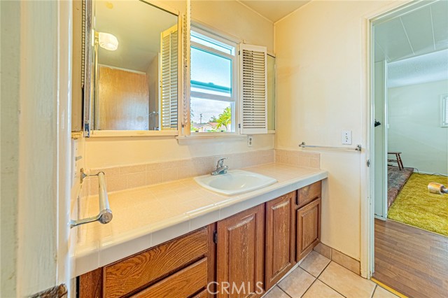11511 Margie Lane, Garden Grove CA: https://media.crmls.org/medias/87db3117-947d-4dd8-bdbb-d01aeacb55fb.jpg