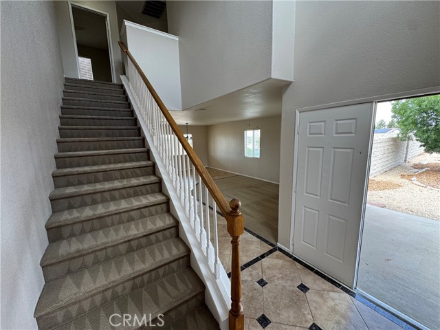 19004 Ivanpah Way, Apple Valley CA: https://media.crmls.org/medias/87db5725-74f0-41d5-80b8-8f24befa1d79.jpg