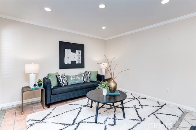 Detail Gallery Image 15 of 43 For 607 Murfield Ct, Fullerton,  CA 92835 - 3 Beds | 2/1 Baths