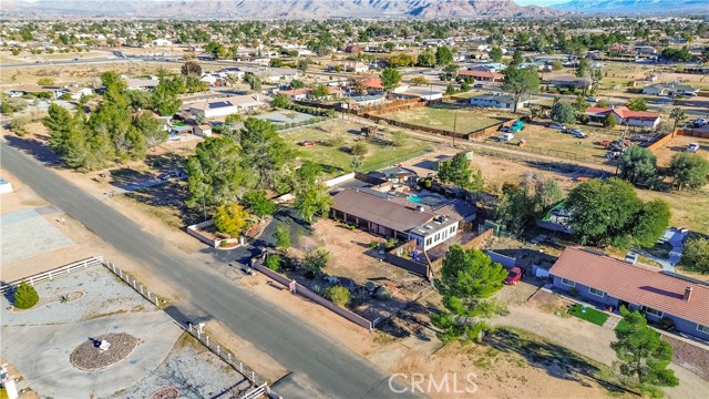 14415 Erie, Apple Valley CA: https://media.crmls.org/medias/87de4965-5032-44c0-8683-dd864cd91422.jpg