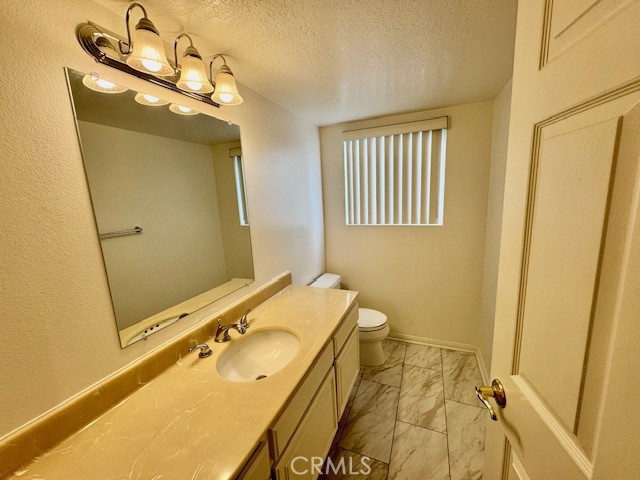 Detail Gallery Image 14 of 18 For 18336 Algiers, Porter Ranch,  CA 91326 - 3 Beds | 3 Baths