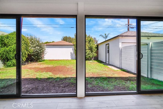 Detail Gallery Image 28 of 31 For 5232 Adenmoor Ave, Lakewood,  CA 90713 - 4 Beds | 2/1 Baths