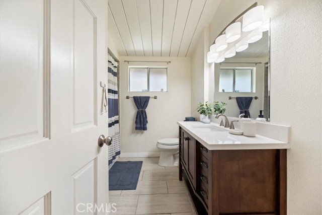 550 N Dexford Drive, La Habra CA: https://media.crmls.org/medias/87df69e2-db8d-476a-a102-568f6b9f2b4c.jpg