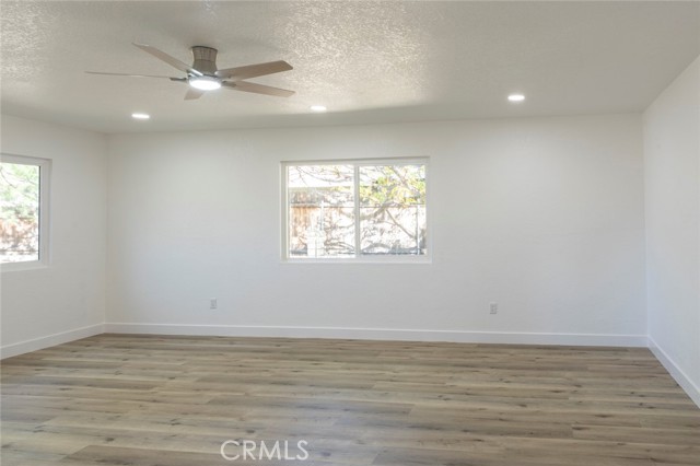 Detail Gallery Image 4 of 16 For 106 N Woodland, Banning,  CA 92220 - 3 Beds | 2 Baths