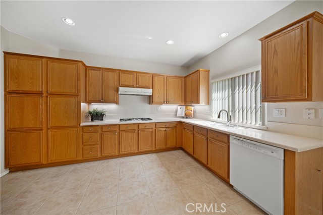 24177 CALLE ARTINO, Murrieta CA: https://media.crmls.org/medias/87e0358d-e9ee-4bac-9f9d-7cdc7940f721.jpg