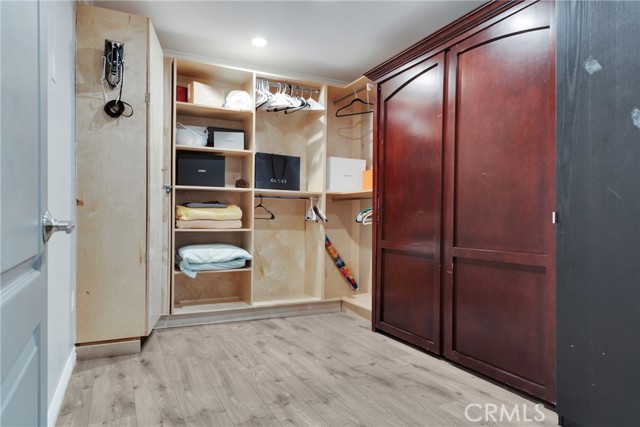 5340 S Harcourt Avenue, Los Angeles CA: https://media.crmls.org/medias/87e133c2-3fb6-4f43-b596-edb9a1fad20a.jpg