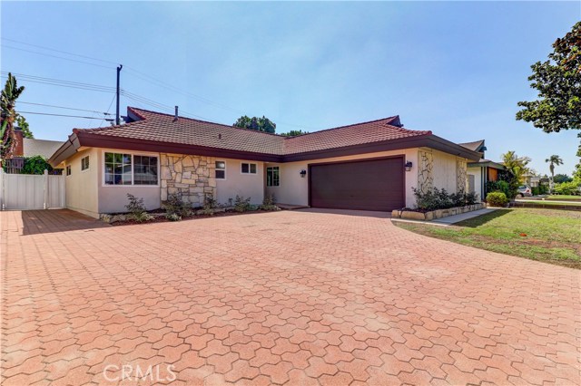 220 W Patwood Dr, La Habra, CA 90631