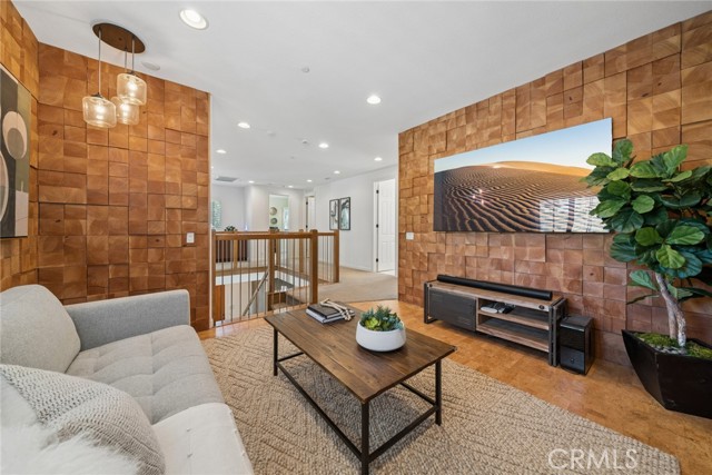 Detail Gallery Image 23 of 39 For 10 Wild Rose, Lake Forest,  CA 92630 - 4 Beds | 3 Baths