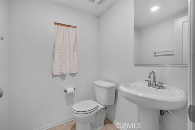 Detail Gallery Image 11 of 22 For 2017 Juniper Ln, Colton,  CA 92324 - 3 Beds | 2/1 Baths