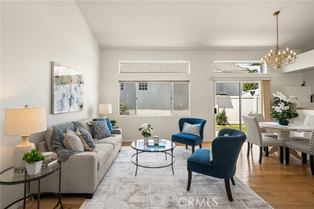 Detail Gallery Image 8 of 42 For 615 N Oxford Ct, Orange,  CA 92869 - 3 Beds | 2 Baths