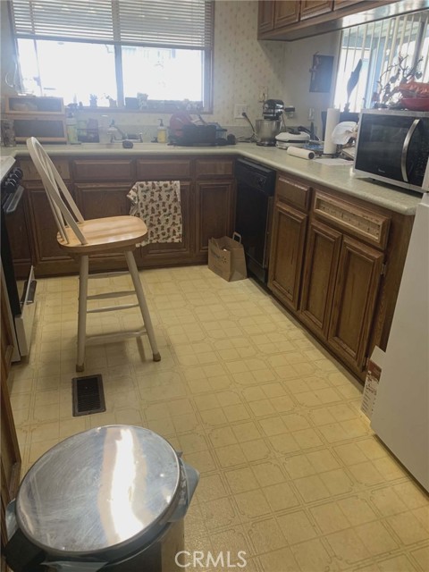 Detail Gallery Image 4 of 15 For 27250 Murrieta Rd #359,  Sun City,  CA 92586 - 2 Beds | 2 Baths