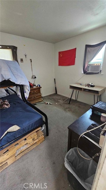 929 E Elizabeth Street, Barstow CA: https://media.crmls.org/medias/87e298ae-3b6a-47cf-9343-38fc5c6f452a.jpg