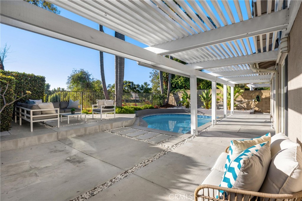 MLS #OC25175333 img 32