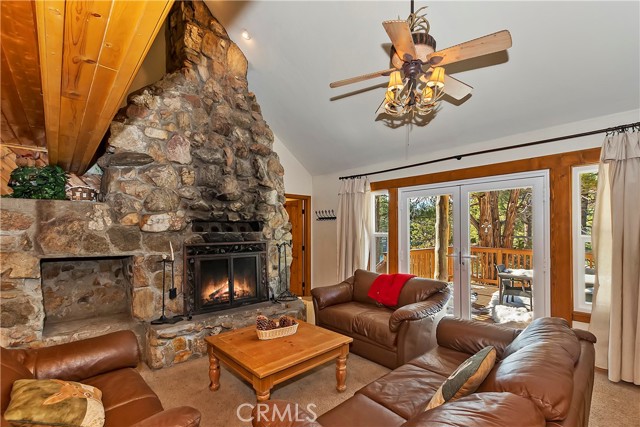 Detail Gallery Image 8 of 48 For 1300 Malabar Way, Big Bear City,  CA 92314 - 7 Beds | 6/1 Baths