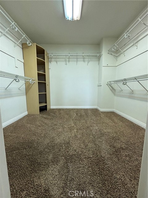 17092 Whispering Brook Way, Riverside CA: https://media.crmls.org/medias/87e5a8c5-f6d5-4011-9d63-c34207282482.jpg