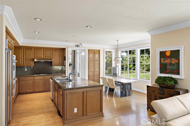 17 Brigadier, Irvine CA: https://media.crmls.org/medias/87e6b07e-436d-431d-9080-74e1e9ddebb7.jpg
