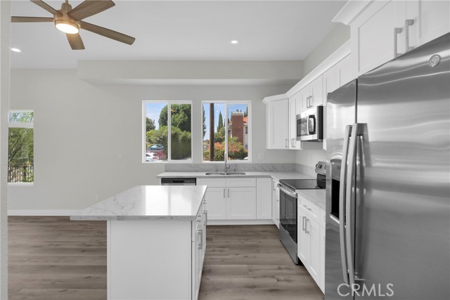 Front Image Thumbnail for CRPW26181142