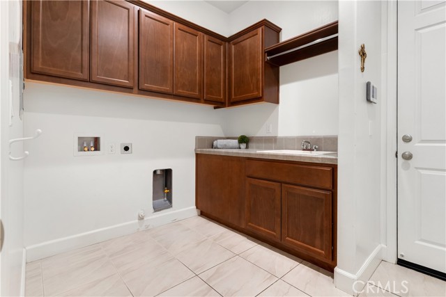 Detail Gallery Image 35 of 43 For 9119 Claro De Luna Dr, Bakersfield,  CA 93314 - 4 Beds | 2/1 Baths