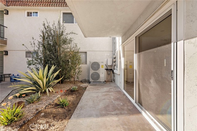 Detail Gallery Image 13 of 27 For 112 E Avenida San Gabriel #1,  San Clemente,  CA 92672 - 2 Beds | 2 Baths