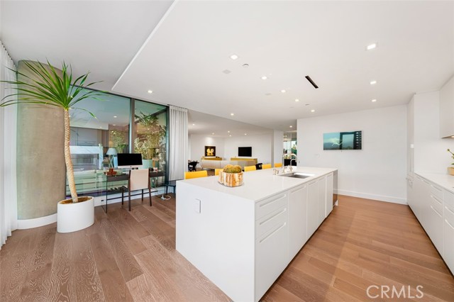 2855 5th Avenue, San Diego CA: https://media.crmls.org/medias/87e97d50-1045-4e16-aafd-da226924d15a.jpg