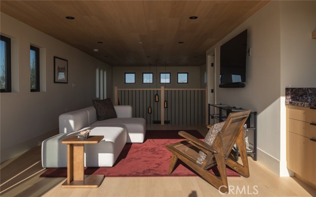 Detail Gallery Image 36 of 57 For 2212 Cliff Dr, Newport Beach,  CA 92663 - 5 Beds | 5/1 Baths