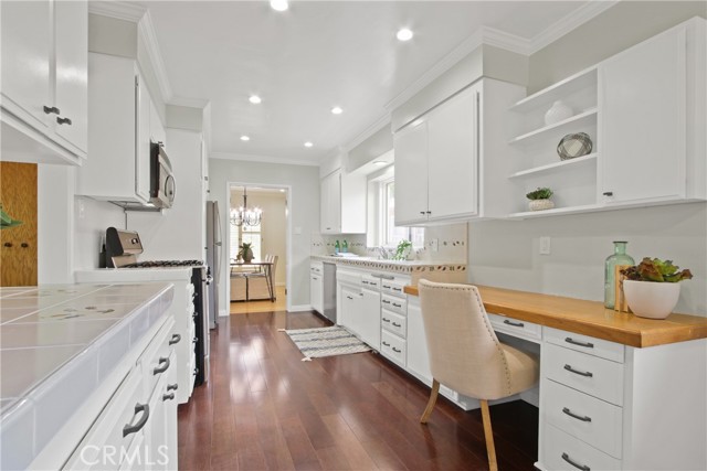Detail Gallery Image 9 of 34 For 3853 Cedar Ave, Long Beach,  CA 90807 - 2 Beds | 2 Baths