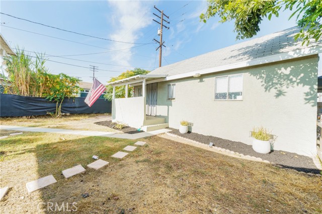 Detail Gallery Image 11 of 22 For 1041 W 3rd St, Pomona,  CA 91766 - – Beds | – Baths