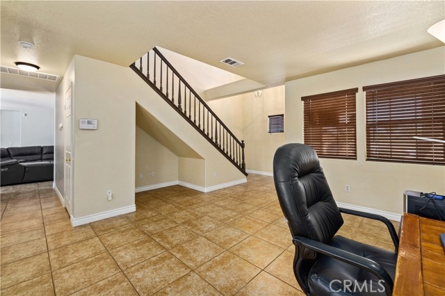 Detail Gallery Image 7 of 44 For 36857 42nd St, Palmdale,  CA 93552 - 4 Beds | 3 Baths