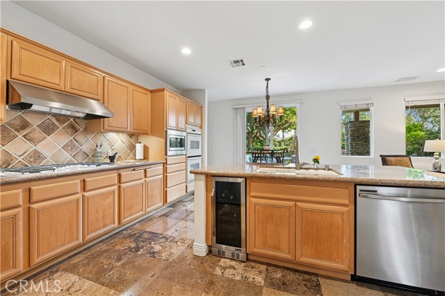 5032 Amalfi Way, Oxnard CA: https://media.crmls.org/medias/87eadd74-41a5-4bd9-9fb0-0241a372c005.jpg