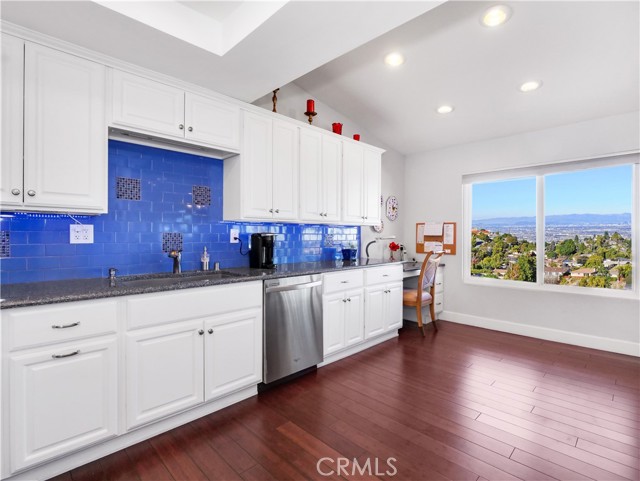 17 Avocado Lane, Rolling Hills Estates, California 90274, 2 Bedrooms Bedrooms, ,3 BathroomsBathrooms,Residential,Sold,Avocado,PV22001588 17 Avocado Lane, Rolling Hills Estates, California 90274, 2 Bedrooms Bedrooms, ,3 BathroomsBathrooms,Residential,Sold,Avocado,PV22001588