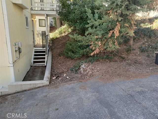 Detail Gallery Image 31 of 31 For 23883 Zuger, Crestline,  CA 92325 - 2 Beds | 2/1 Baths