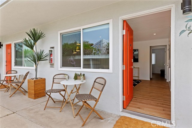 160 Ash Avenue, Carpinteria CA: https://media.crmls.org/medias/87ecd590-954e-4ee1-af33-b001d289f065.jpg