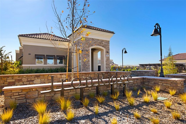 Detail Gallery Image 27 of 37 For 704 Dusky Creek, Lake Forest,  CA 92610 - 3 Beds | 2/2 Baths