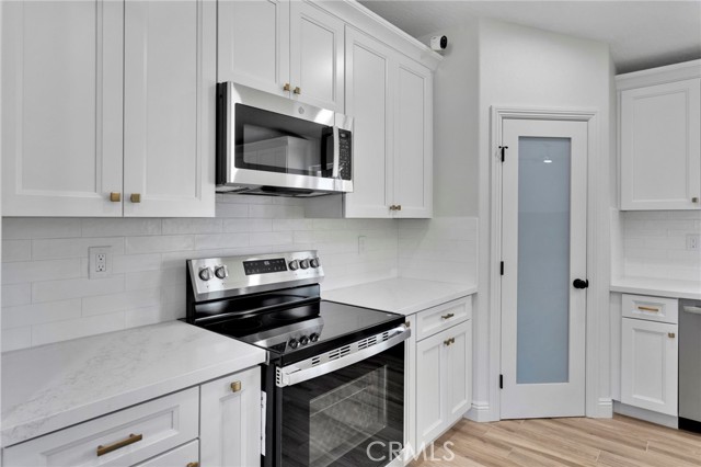 Detail Gallery Image 11 of 52 For 9148 Piedra Ave, Hesperia,  CA 92345 - 4 Beds | 2/1 Baths