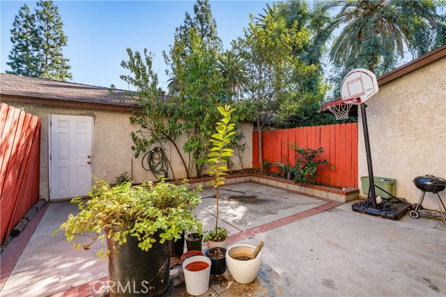 Detail Gallery Image 19 of 23 For 8702 Willis Ave, Panorama City,  CA 91402 - 2 Beds | 1/1 Baths