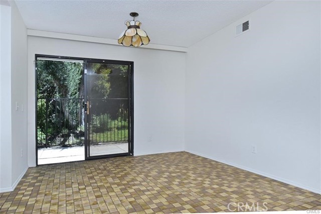 Detail Gallery Image 21 of 34 For 4061 Falling Leaf, Encino,  CA 91316 - 5 Beds | 4/1 Baths