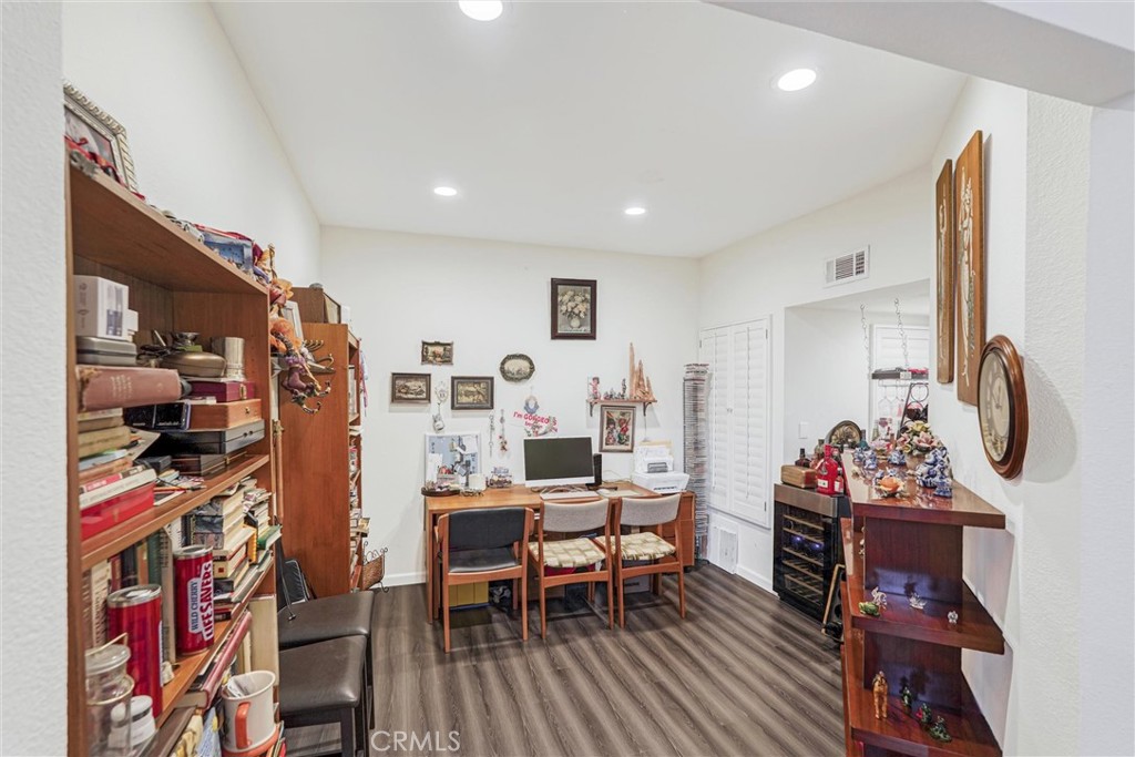 MLS #SR25123888 image #4