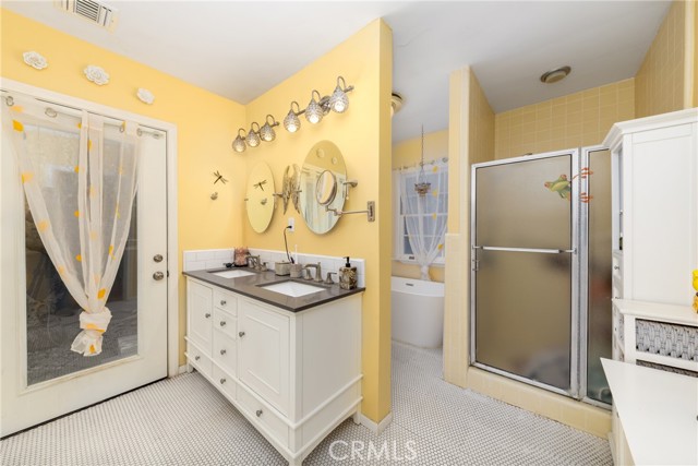 Detail Gallery Image 11 of 32 For 5245 King, Riverside,  CA 92506 - 4 Beds | 3 Baths