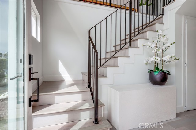 605 E Avenida San Juan, San Clemente CA: https://media.crmls.org/medias/87f03f93-ce32-4f34-a63a-53ffc94aa231.jpg