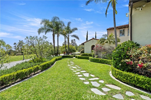 2535 Bronzewood Drive, Tustin CA: https://media.crmls.org/medias/87f0a18c-d92b-478b-8409-b75a0206989c.jpg