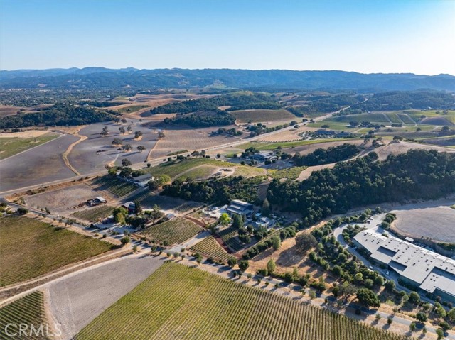 Detail Gallery Image 17 of 65 For 2925 Anderson Rd, Paso Robles,  CA 93446 - 3 Beds | 3/1 Baths