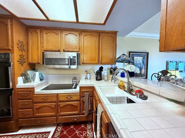Detail Gallery Image 4 of 16 For 13650 Del Monte Dr. 28b,  Seal Beach,  CA 90740 - 2 Beds | 2 Baths