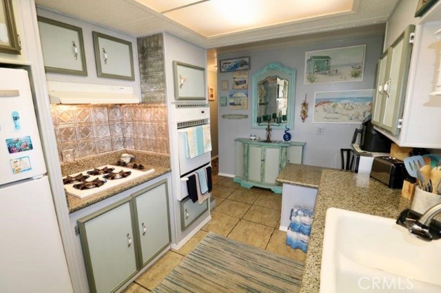 Detail Gallery Image 37 of 54 For 16742 Lake Ridge Way #154,  Yorba Linda,  CA 92886 - 2 Beds | 2 Baths