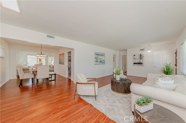 Detail Gallery Image 10 of 49 For 405 W Virginia Ave, Glendora,  CA 91741 - 3 Beds | 2 Baths