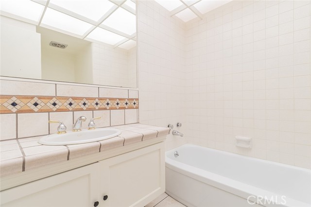 Detail Gallery Image 13 of 28 For 1209 N Puente, Brea,  CA 92821 - 3 Beds | 2 Baths